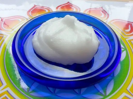 Deo aus Kokosöl und Natron