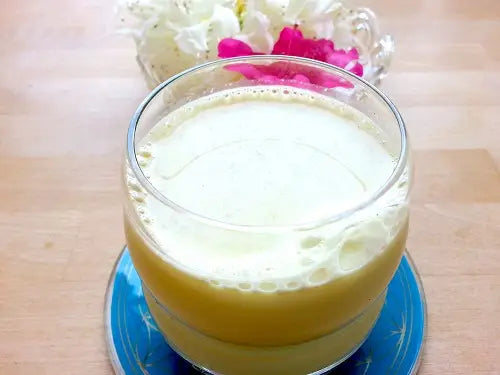 Kurkuma-Hanfmilch - Veganes Rohkostrezept