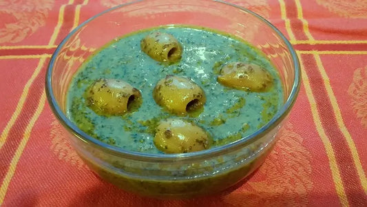 Papas arrugadas, kanarische Schrumpfkartoffeln mit Mojo verde - Veganes Rezept     