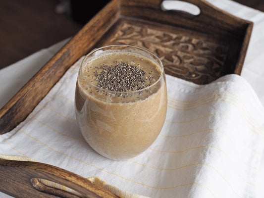 Hanfproteinshake mit Carobpulver & Birne