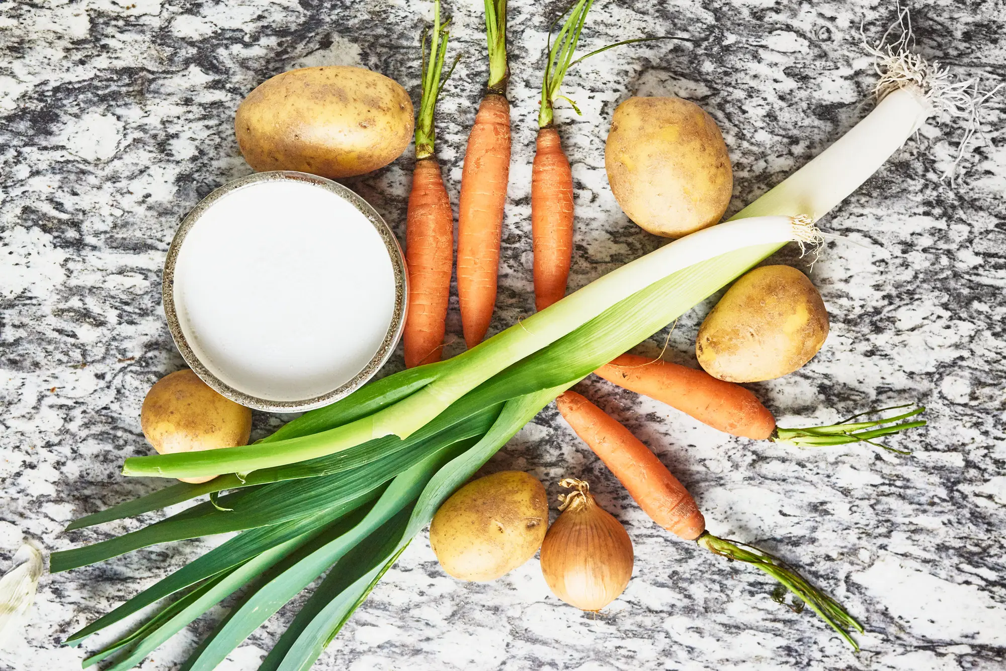 Kartoffelsuppe mit Hanfsamen